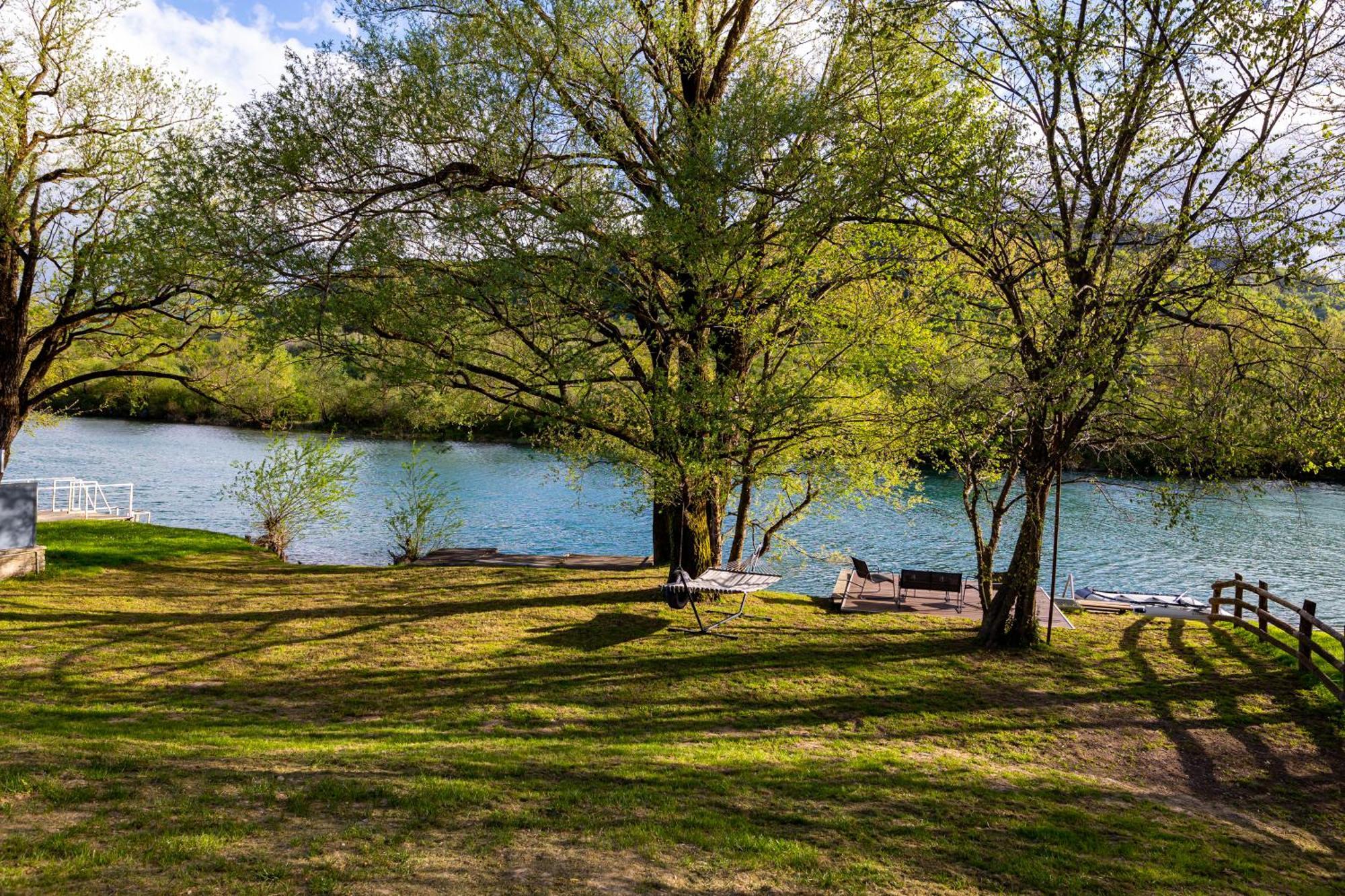Simply-Una Bihac Luaran gambar