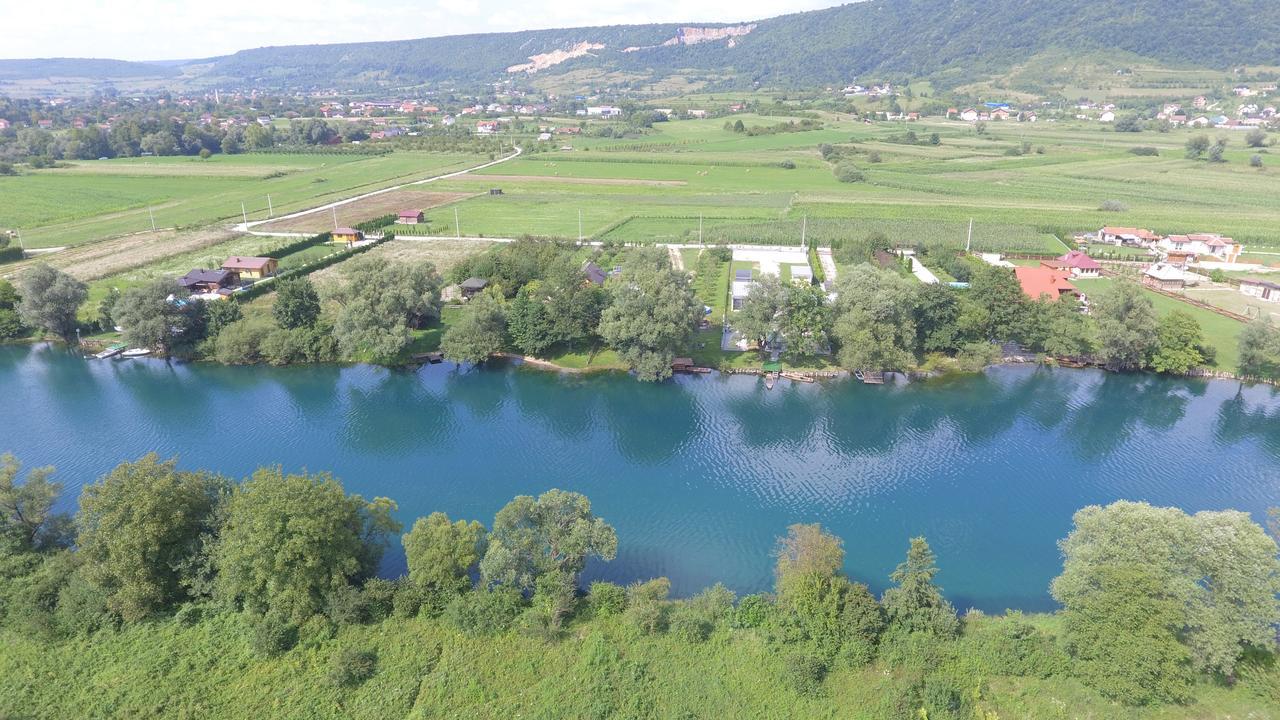 Simply-Una Bihac Luaran gambar