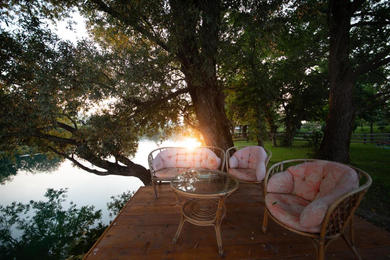 Simply-Una Bihac Luaran gambar